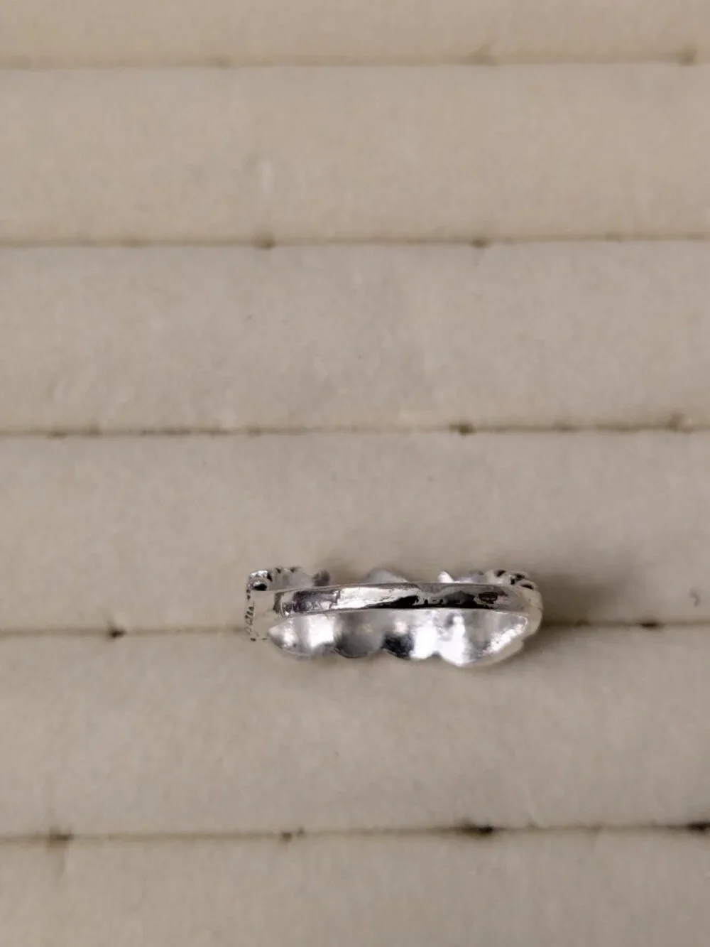 New!  Size 9 Hearts and Wings Silver Tone Ring